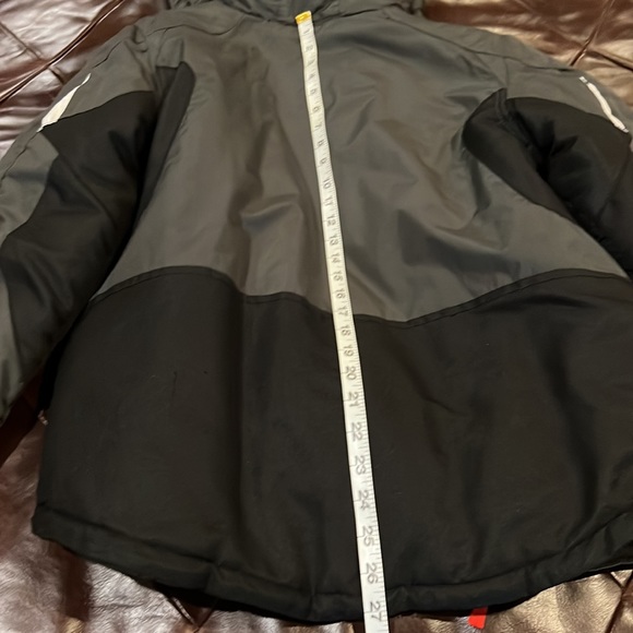 London Fog boy’s jacket. - Picture 7 of 13